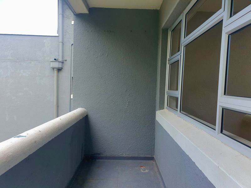 2 Bedroom Property for Sale in Woodstock Western Cape